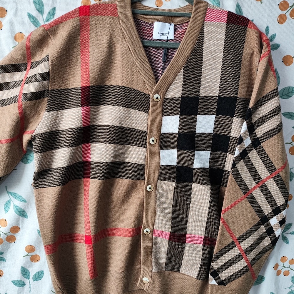 Burberry Tan Plaid Button-Front V-Neck Cardigan
